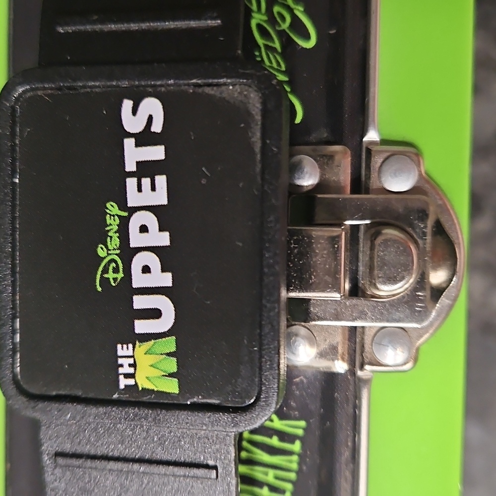 Disney Muppets Limited Edition Colorful Lunchbox - Picture 8 of 11